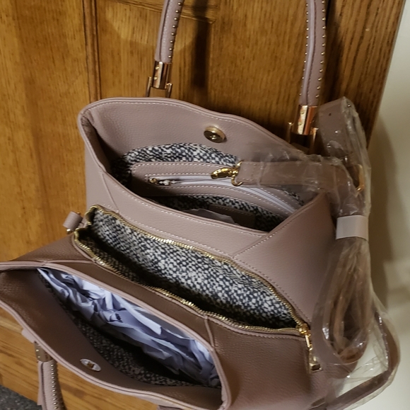 Nico & Olive Handbag - Picture 4 of 6